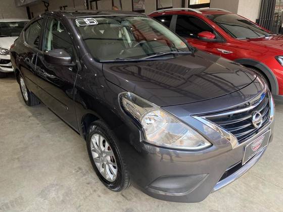 NISSAN VERSA 2016