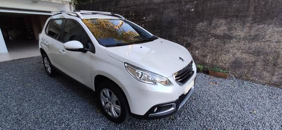 PEUGEOT 2008 2017