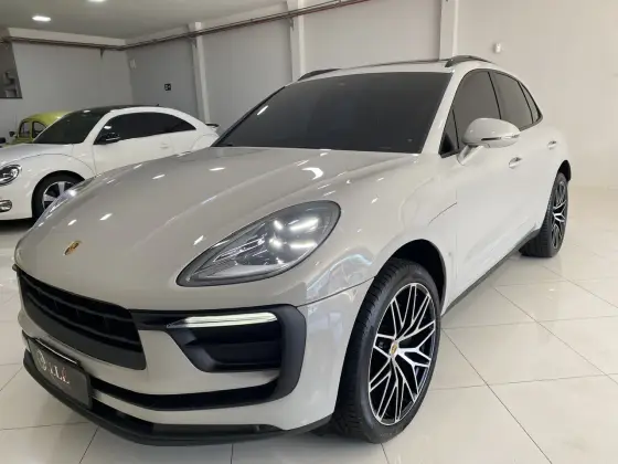 PORSCHE MACAN 2024
