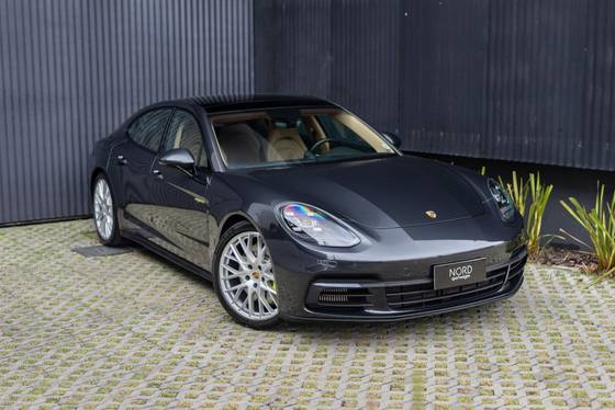PORSCHE PANAMERA 2020
