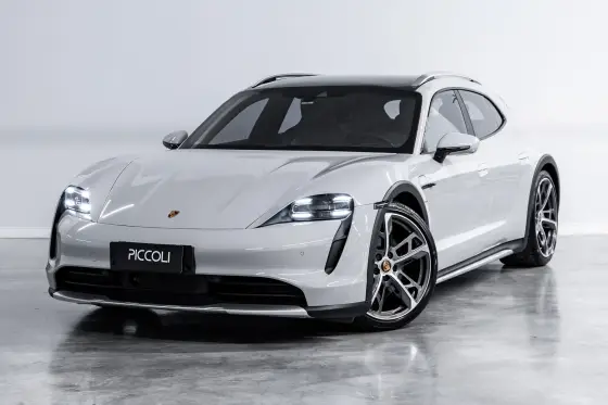 PORSCHE TAYCAN 2024