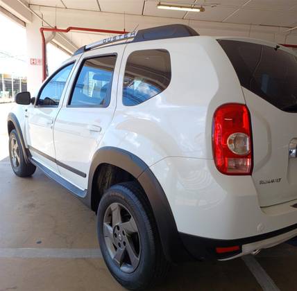 RENAULT DUSTER 2015