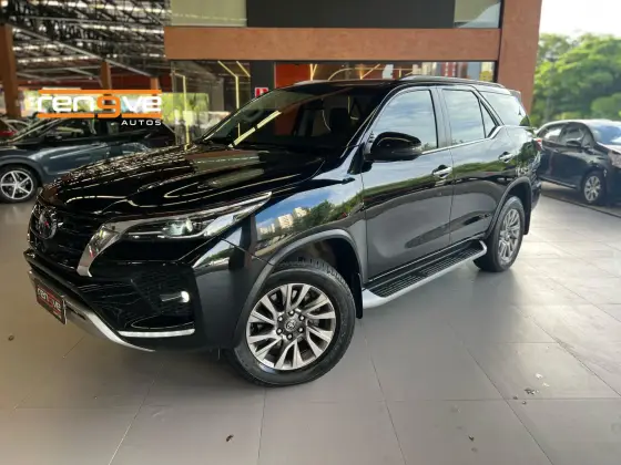 TOYOTA HILUX SW4 2022