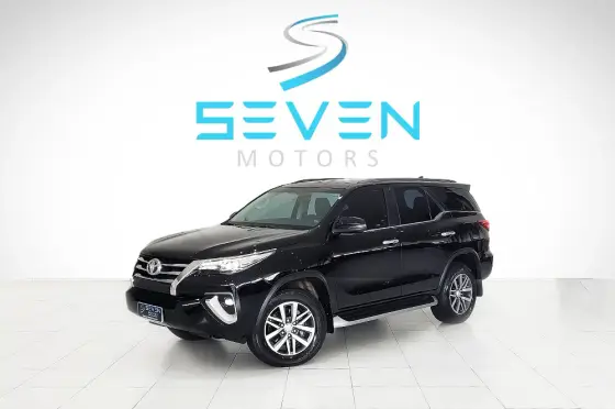 TOYOTA HILUX SW4 2019