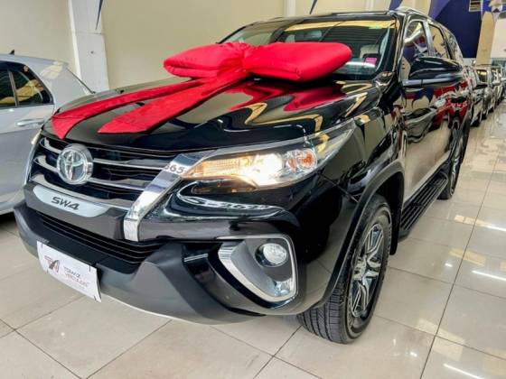 TOYOTA HILUX SW4 2020