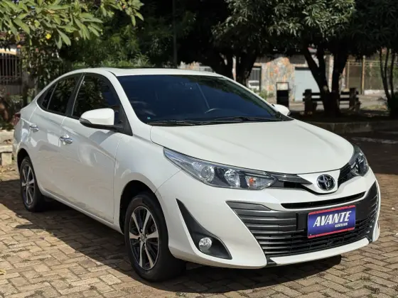 TOYOTA YARIS 2019
