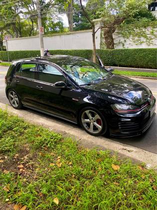 VOLKSWAGEN GOLF 2014