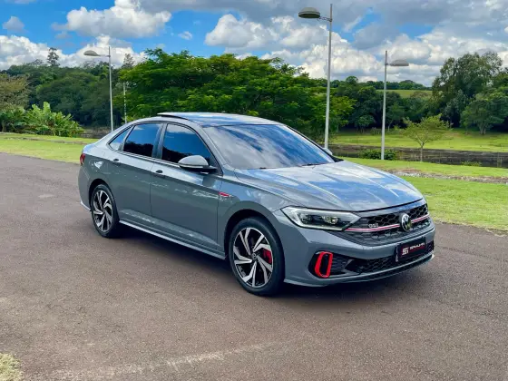 VOLKSWAGEN JETTA 2024