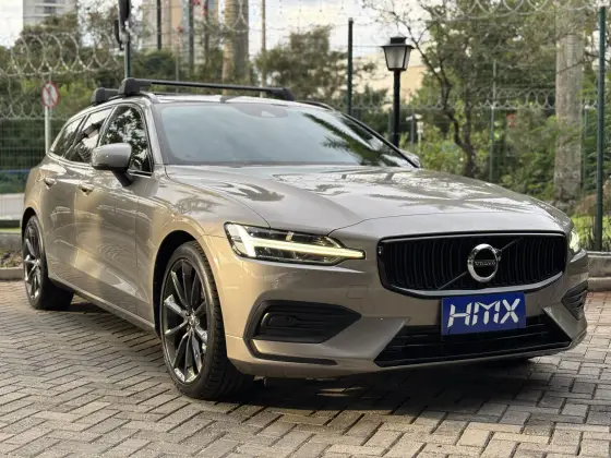 VOLVO V60 2020