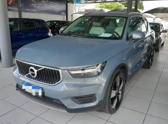 VOLVO XC40 2020