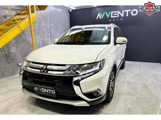 MITSUBISHI OUTLANDER 2017