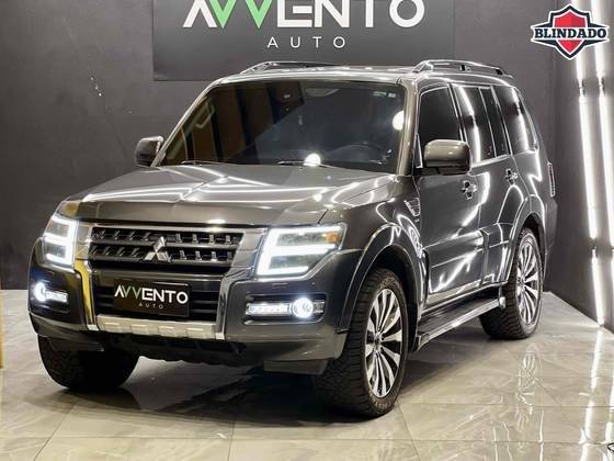 MITSUBISHI PAJERO FULL 2018