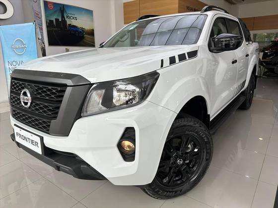 NISSAN FRONTIER 2025