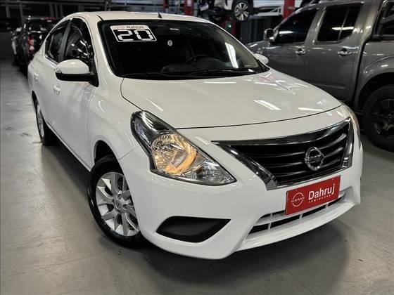 NISSAN VERSA 2020