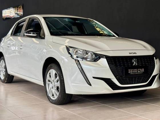 PEUGEOT 208 2024