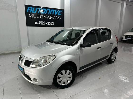 RENAULT SANDERO 2010