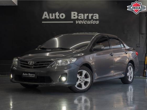 TOYOTA COROLLA 2013