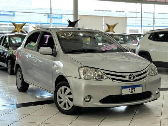 TOYOTA ETIOS 2013