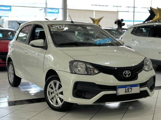 TOYOTA ETIOS 2020