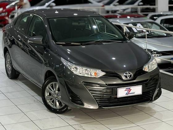 TOYOTA YARIS 2022