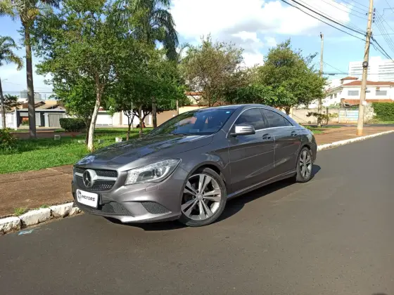 MERCEDES-BENZ CLA 200 2016