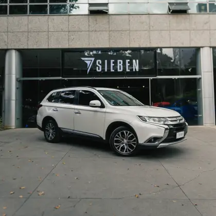 MITSUBISHI OUTLANDER 2016