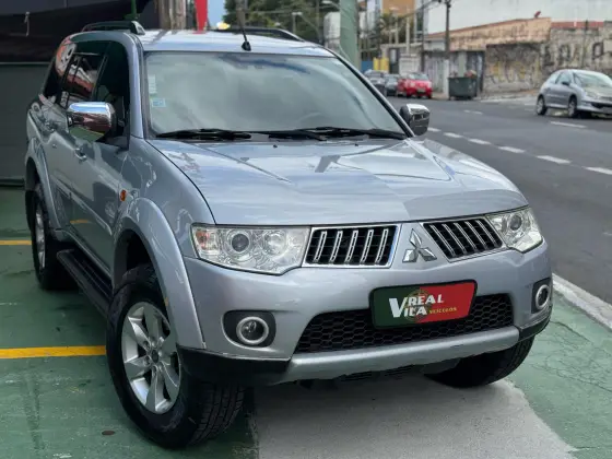 MITSUBISHI PAJERO DAKAR 2012