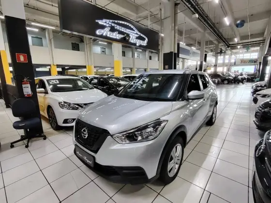 NISSAN KICKS 2021