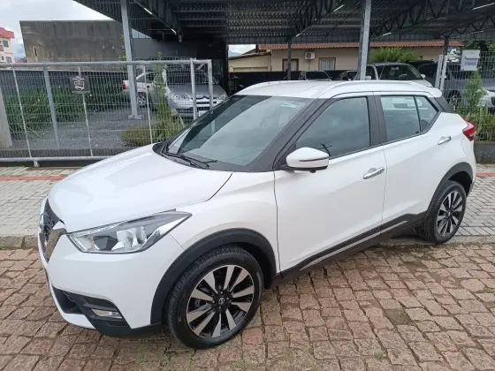 NISSAN KICKS 2019