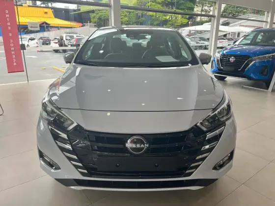 NISSAN VERSA 2025