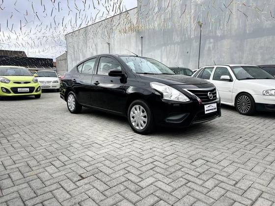 NISSAN VERSA 2019