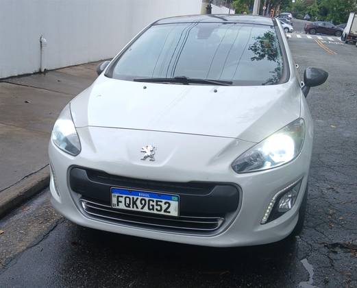 PEUGEOT 308 2015