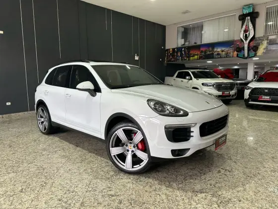 PORSCHE CAYENNE 2016