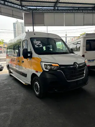 RENAULT MASTER 2025