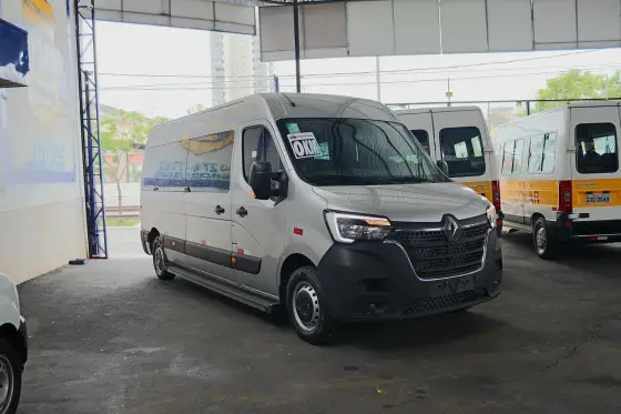 RENAULT MASTER 2025