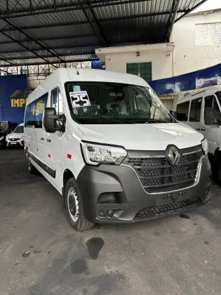 RENAULT MASTER 2025