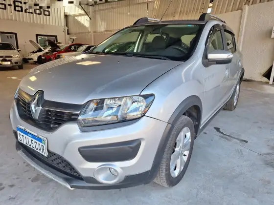 RENAULT SANDERO 2015