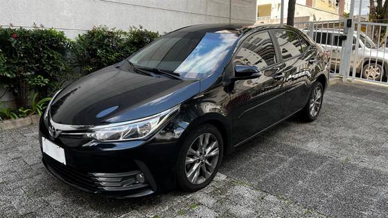 TOYOTA COROLLA 2018