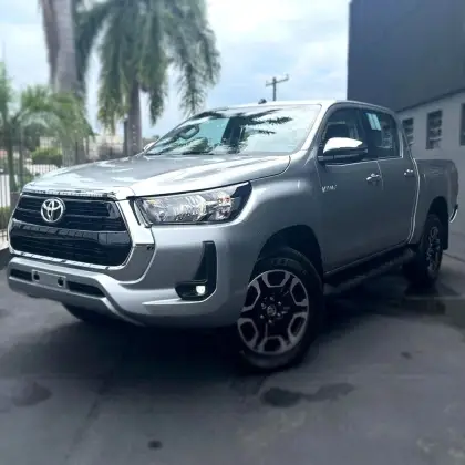 TOYOTA HILUX 2025