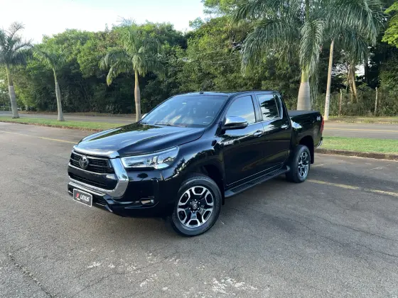 TOYOTA HILUX 2021