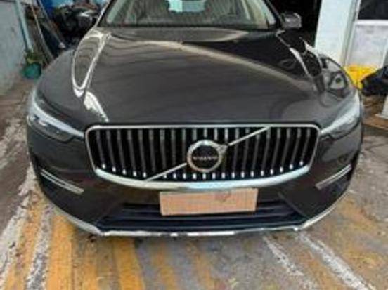 VOLVO XC60 2022