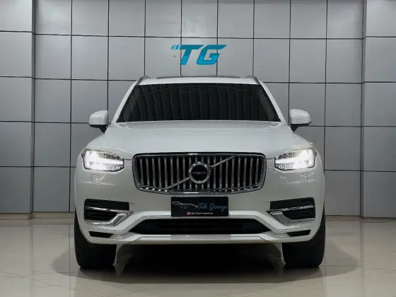 VOLVO XC90 2021