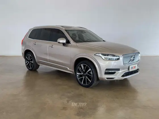 VOLVO XC90 2023