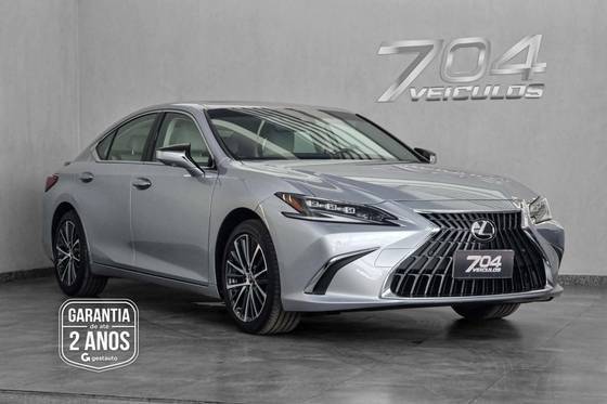 LEXUS ES 300h 2024