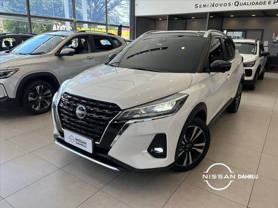 NISSAN KICKS 2023