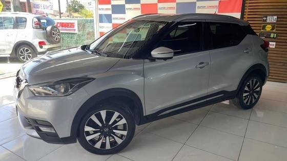 NISSAN KICKS 2017
