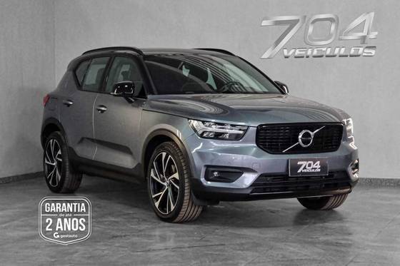 VOLVO XC40 2019
