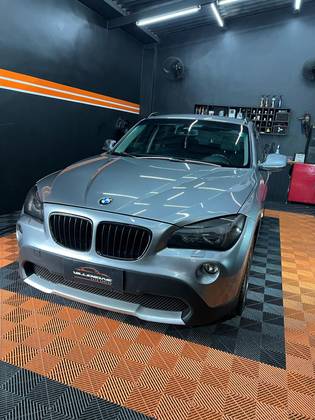 BMW X1 2011