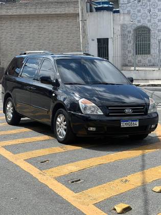 KIA CARNIVAL 2010
