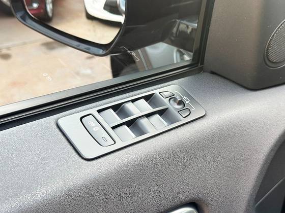 LAND ROVER DISCOVERY SPORT 2017